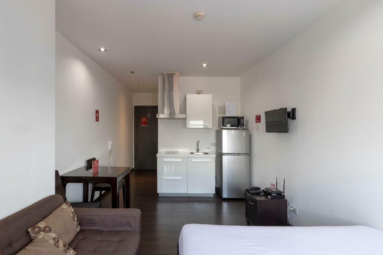Zen Home Knightsbridge Residences Makati ماكاتي المظهر الخارجي الصورة
