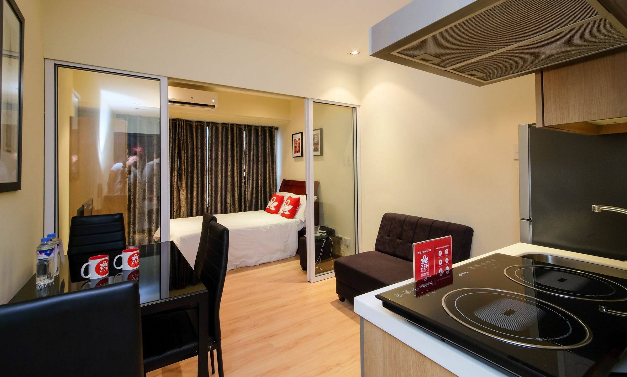 Zen Home Knightsbridge Residences Makati ماكاتي المظهر الخارجي الصورة