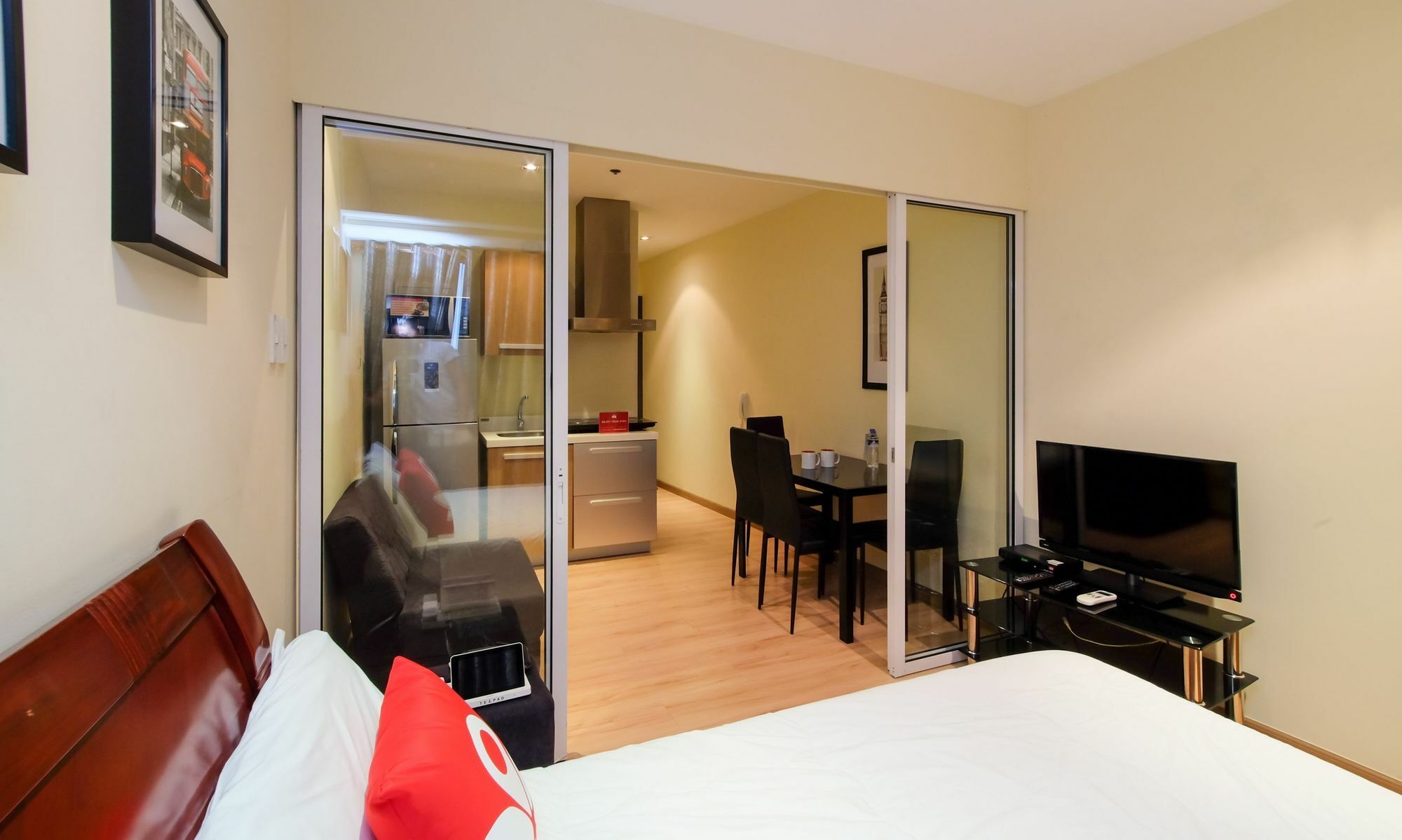 Zen Home Knightsbridge Residences Makati ماكاتي المظهر الخارجي الصورة
